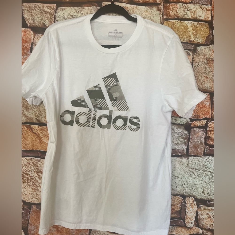 Barely used please see pictures - Adidas Amplifier Large White Tee - 100% Cotton